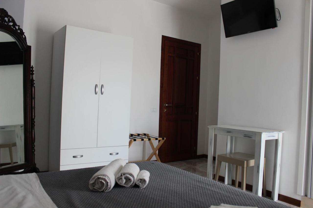 מלון קאסטלמארה דל גולפו Casa Chiarenza מראה חיצוני תמונה