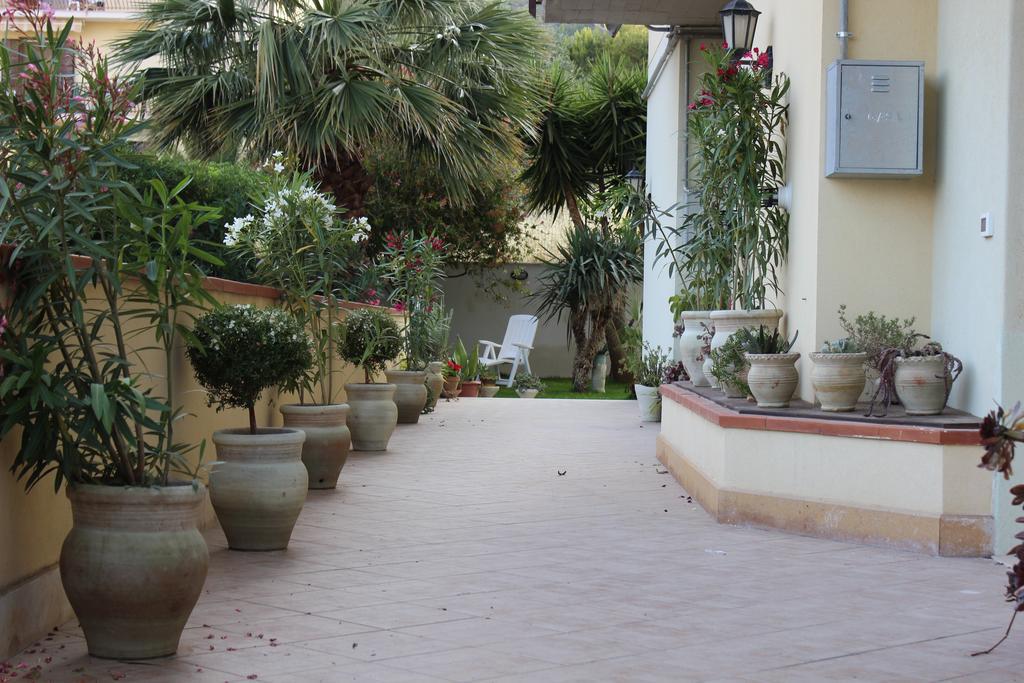 מלון קאסטלמארה דל גולפו Casa Chiarenza מראה חיצוני תמונה